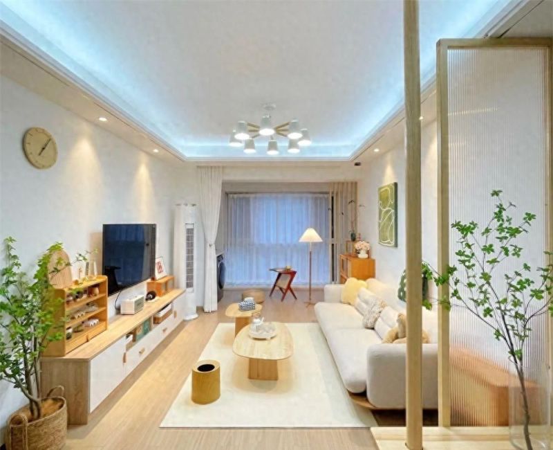 广东90后夫妻原木风新家，入住两年仍如样板间般整洁