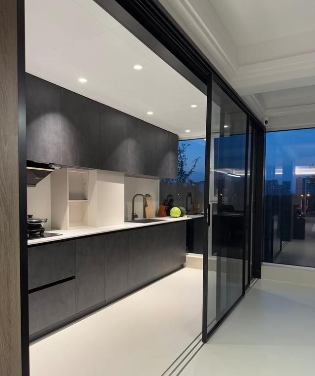 不顾家人反对，坚持装意式极简，最后效果反而高级又温馨.晒晒 - 家居知识