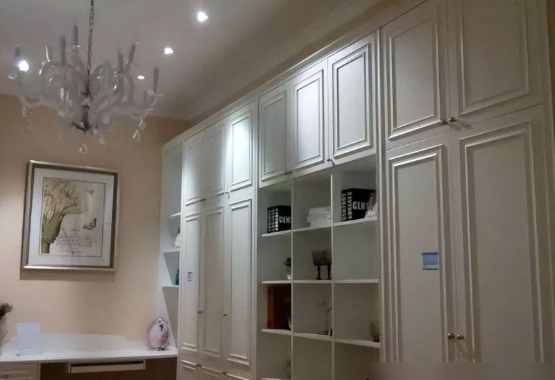 衣柜是用“定制版”还是“木工做”？两种柜子做完，实力差距大 - 家居知识