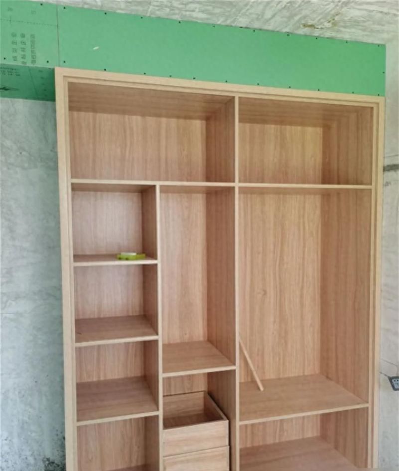 为何现代卧室逐渐淘汰定制衣柜？这3个原因太真实