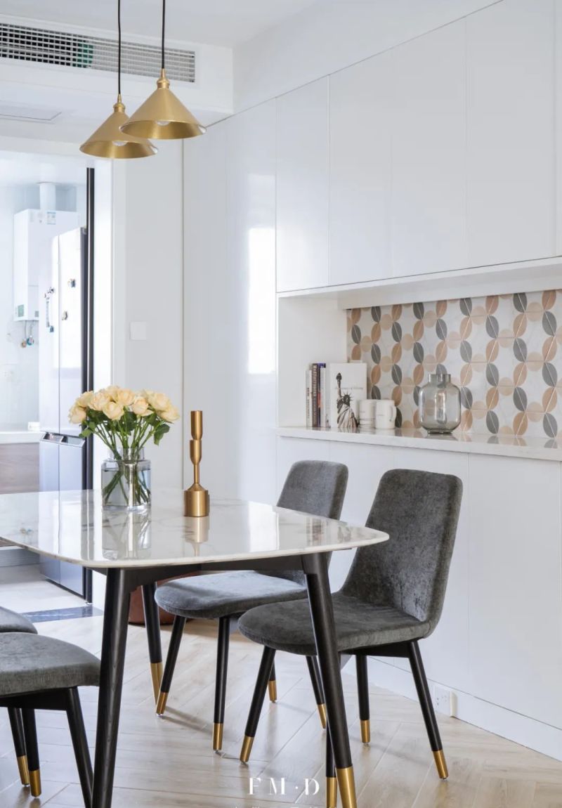 越来越多人选择定制柜设计，7个功能区高效利用，功能性属第一 - 家居知识