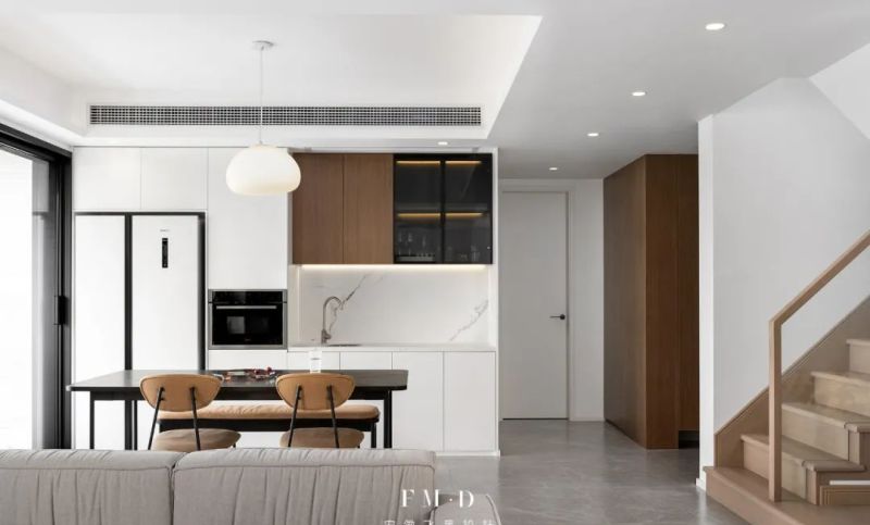 越来越多人选择定制柜设计，7个功能区高效利用，功能性属第一 - 家居知识