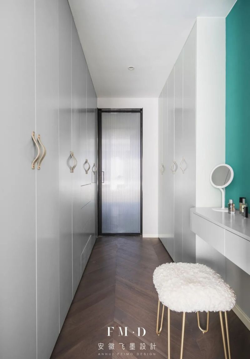 越来越多人选择定制柜设计，7个功能区高效利用，功能性属第一 - 家居知识