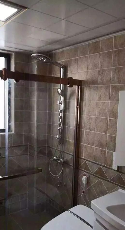 新房装修完工，新中式风格，入户装上山水画，实木线条修饰，晒晒 - 家居知识