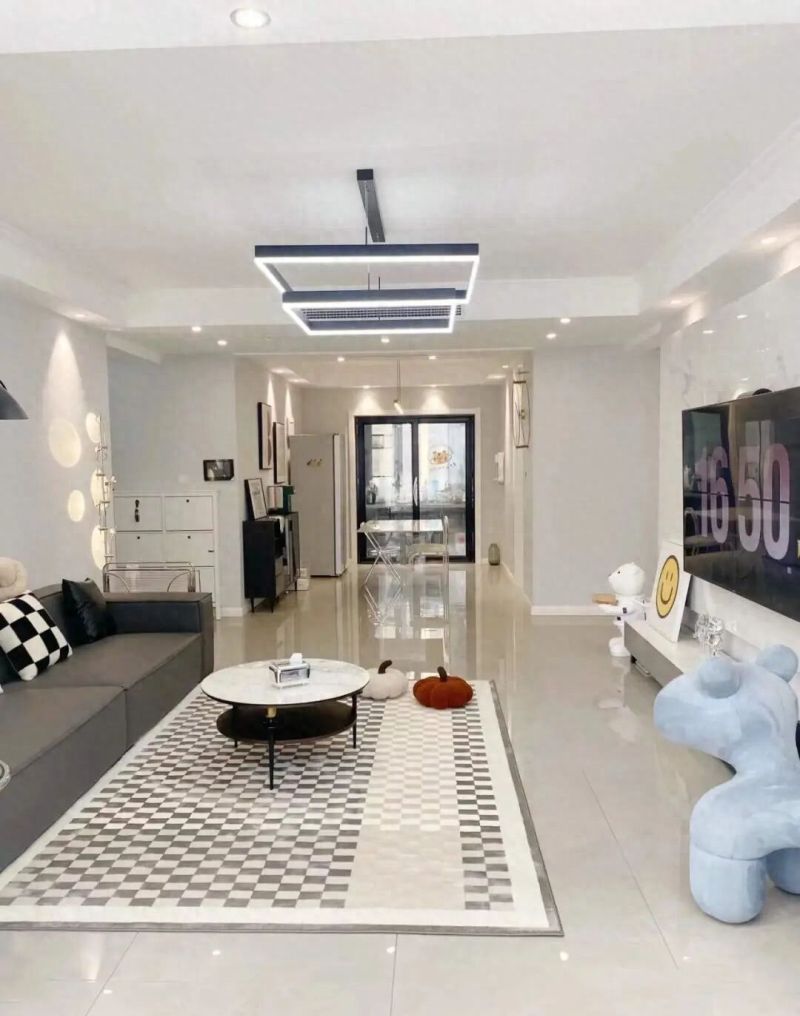 110㎡现代简约风，客厅电视墙设计惊艳，细节尽显高级感