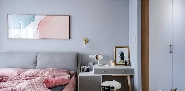 77㎡北欧风两居：软装焕新 + 蓝灰白配色，装出惬意自在的生活感 - 家居知识