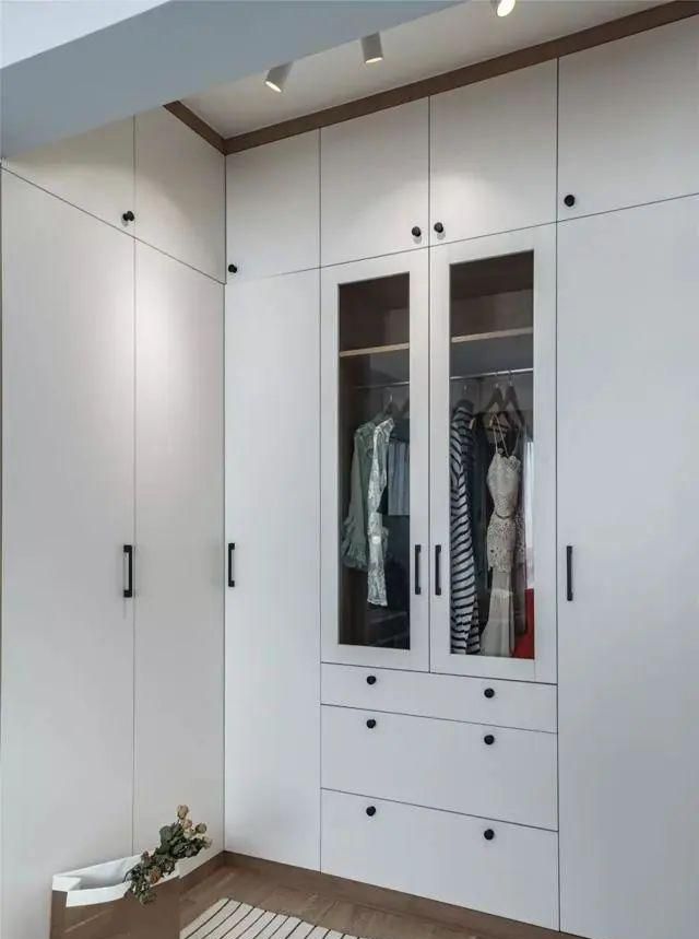 77㎡北欧风两居：软装焕新 + 蓝灰白配色，装出惬意自在的生活感 - 家居知识