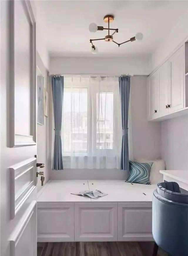 再小的卧室也不要乱装，看看这6种榻榻米，收纳强功能多，太实用 - 家居知识