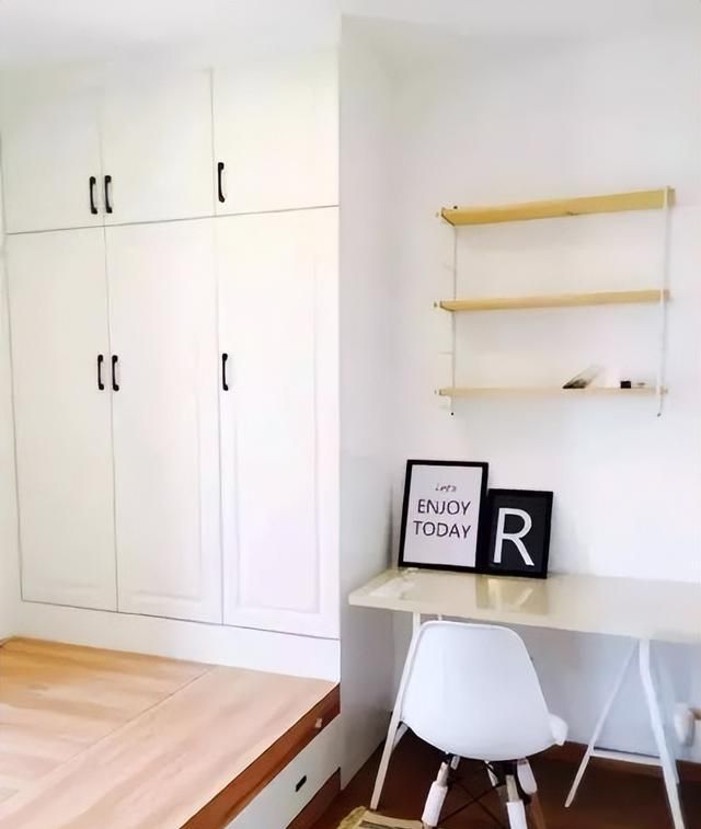 10 款连柜榻榻米：收纳休闲、办公全兼顾，小户型也能高效利用空间 - 家居知识