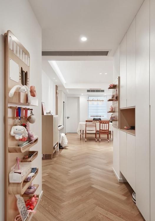 她晒出简约风美家，入住1年依旧干净整洁，窗明几净，看着好治愈 - 家居知识