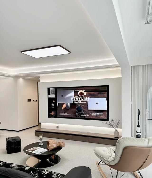 不顾家人反对，坚持装极简风，装好后反而显得高级又温馨，晒晒 - 家居知识