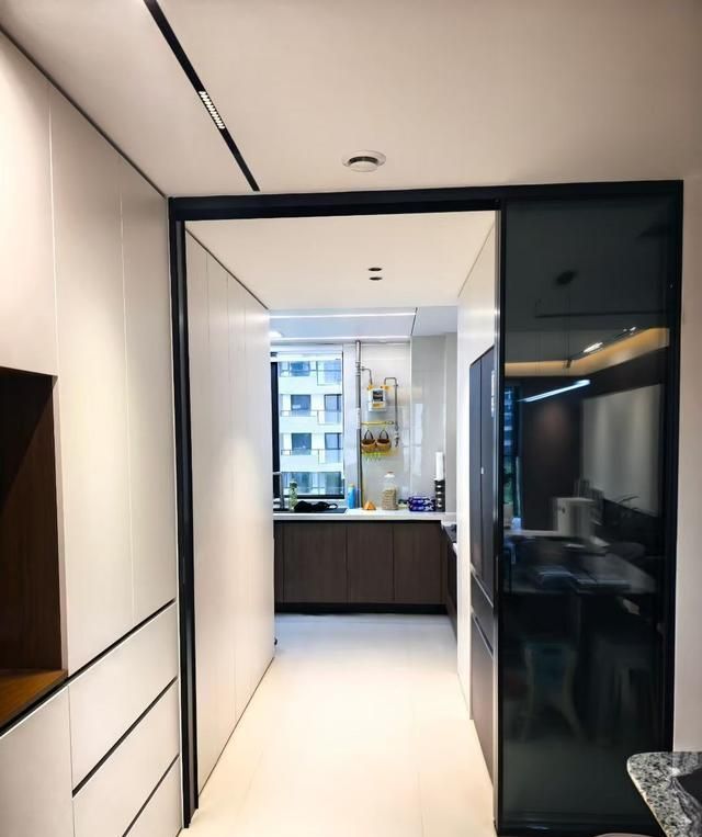 180平米意式极简风格完美落地 - 家居知识