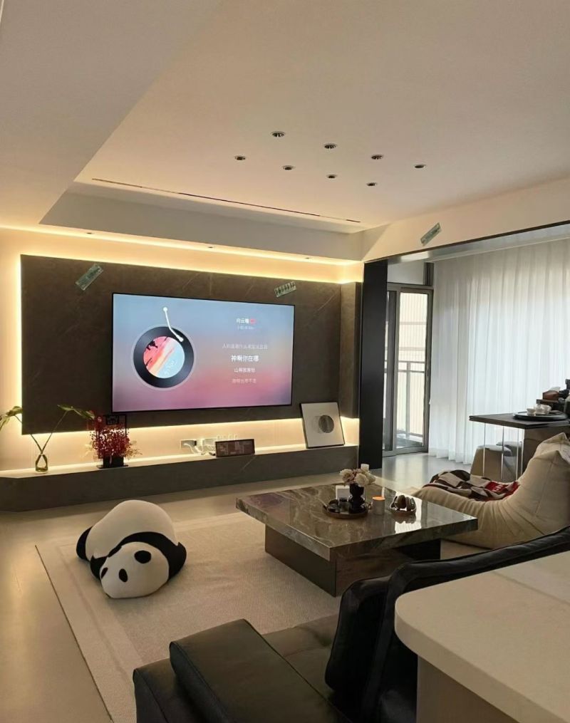 现代奶油风客厅设计解析：空间规划与软装搭配的平衡术 - 家居知识