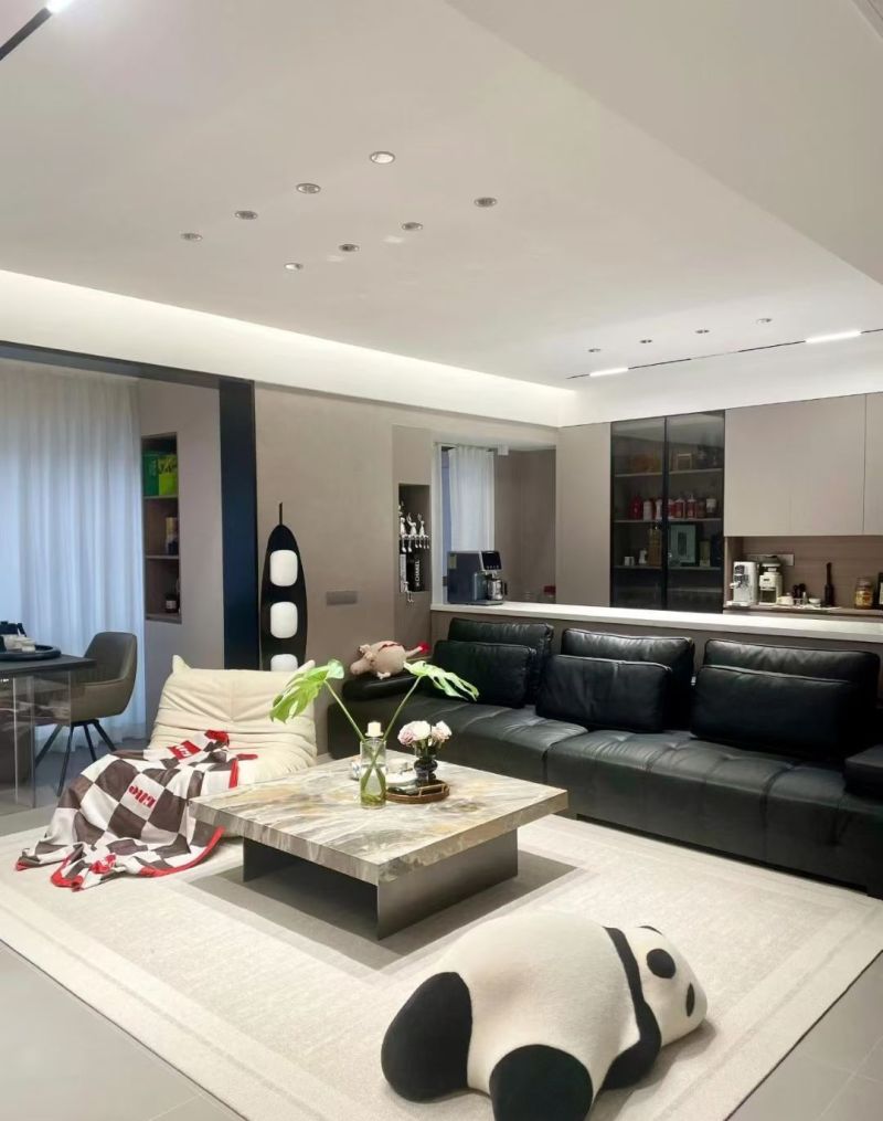 现代奶油风客厅设计解析：空间规划与软装搭配的平衡术 - 家居知识