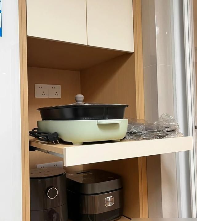 看完邻居家定制柜子，我震惊了，这样做简直绝了恨不得自己家重装 - 家居知识