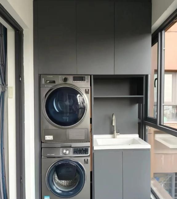 老婆不听劝，非要在阳台装柜子！入住3个月：哭着拆掉了！ - 家居知识