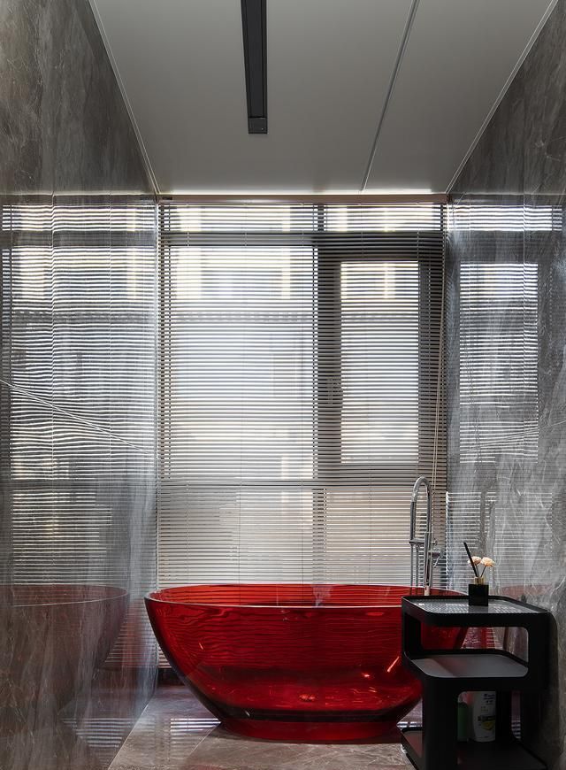 300㎡意式轻奢别墅实拍，将奢雅融入空间肌理，演绎毫米级的精致 - 家居知识