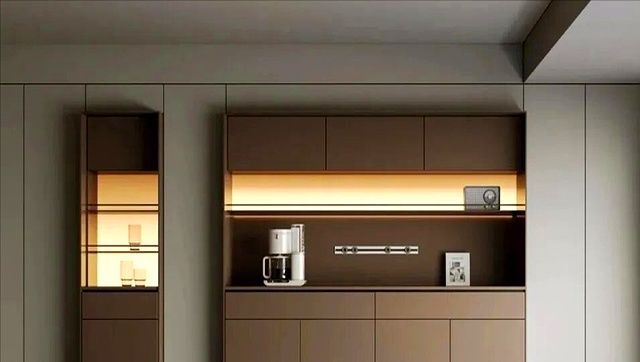 2025 餐边柜设计封神！小户型显大、大平层显贵，照着装不踩雷 - 家居知识