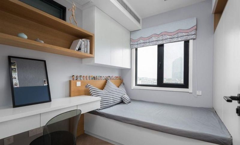 不买沙发，舍弃餐桌，阳台打一排矮柜，一进客厅被惊艳了！ - 家居知识