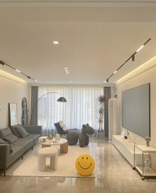 北京一户人家火了，坚持极简装修，全屋大白墙+无主灯，太实用了 - 家居知识