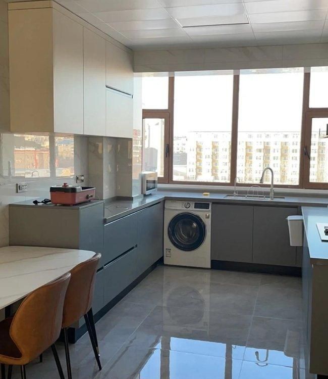 北京一户人家火了，坚持极简装修，全屋大白墙+无主灯，太实用了 - 家居知识