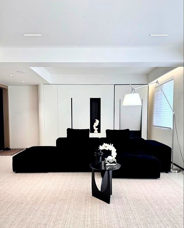 180㎡装出300㎡既视感？极简风太绝！把“显大”玩成了玄学！晒晒 - 家居知识