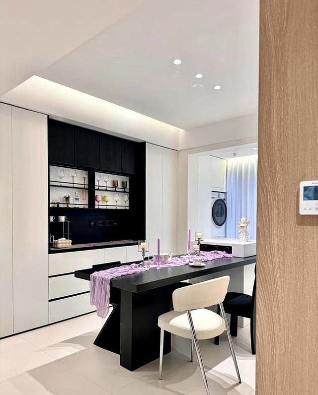 180㎡装出300㎡既视感？极简风太绝！把“显大”玩成了玄学！晒晒 - 家居知识