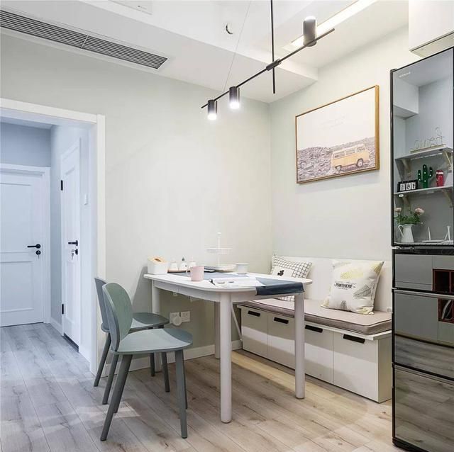 73平的北欧风小户型二居室，玄关也是一个小阳台！ - 家居知识