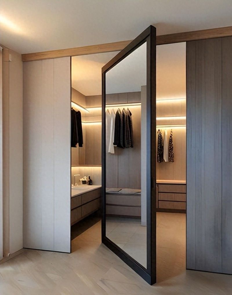 我的天呐，老婆竟然在卧室做了个 旋转衣帽间！ - 家居知识