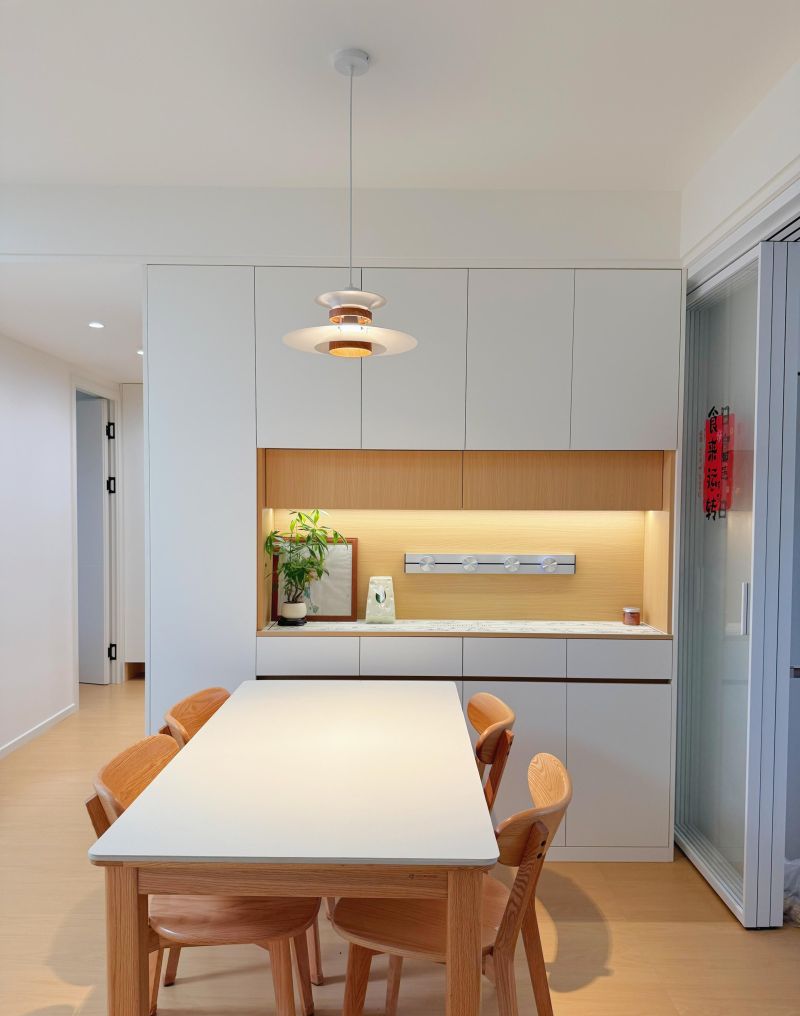 预算有限？116㎡硬装原木奶油风， - 家居知识