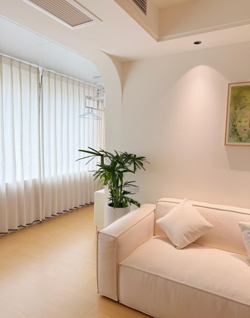 预算有限？116㎡硬装原木奶油风， - 家居知识