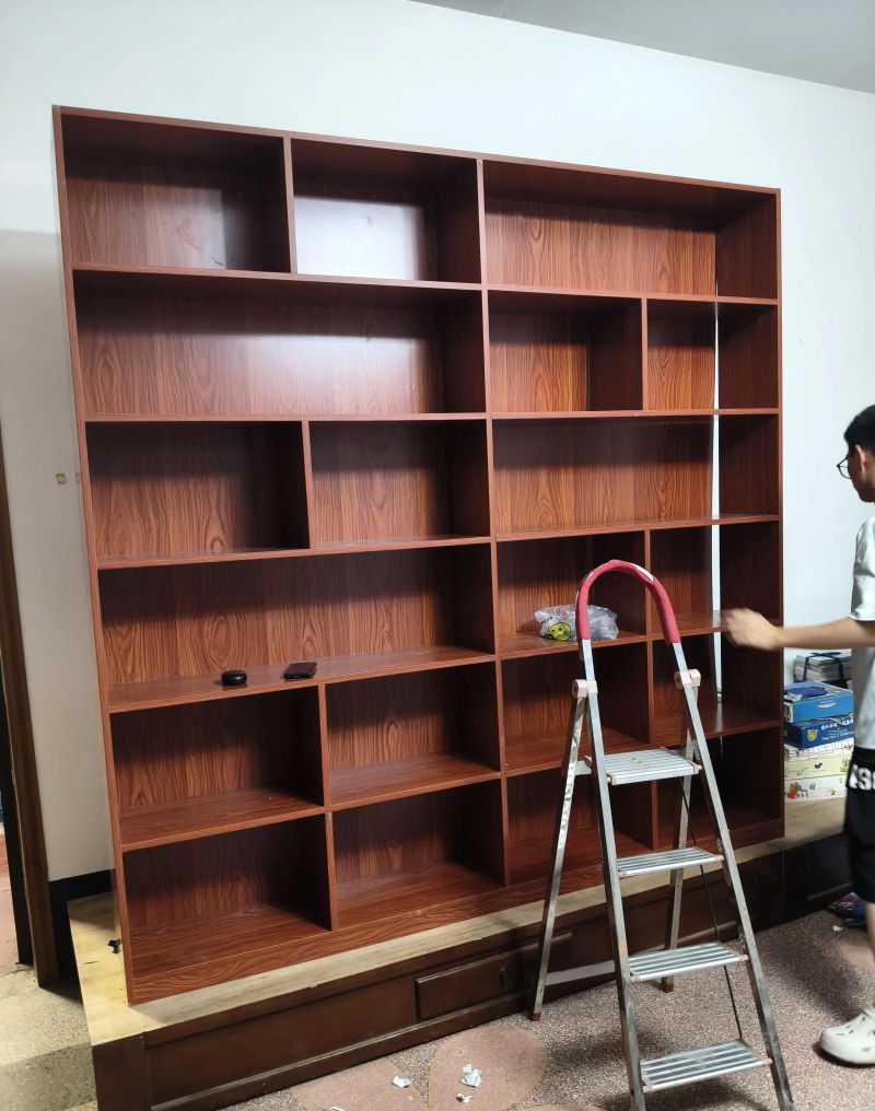 为孩子打造客厅满墙书柜第三步——安装 - 家居知识
