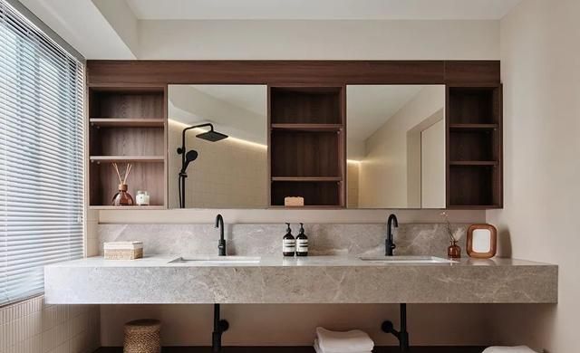 这才是双人宅天花板！夫妻俩的 142㎡复古摩登，越品越有味道 - 家居知识