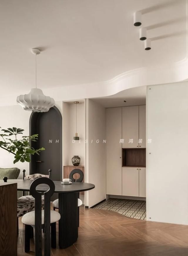 御湖半岛102㎡ 轻法式混搭中古，收纳也能做这么好看的装饰 - 家居知识