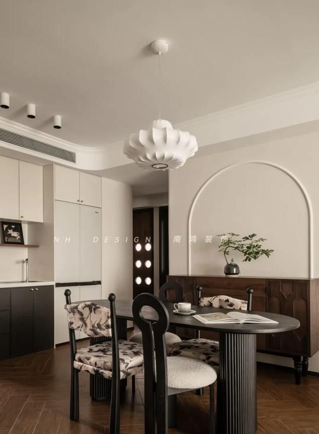 御湖半岛102㎡ 轻法式混搭中古，收纳也能做这么好看的装饰 - 家居知识