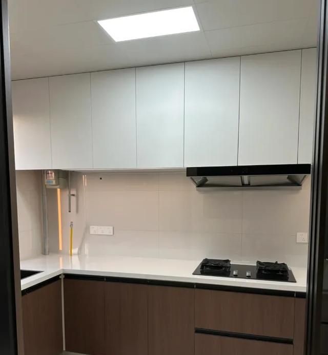 橱柜定制翻车实录：这8个‘隐藏雷区’，90%人已中招！ - 家居知识