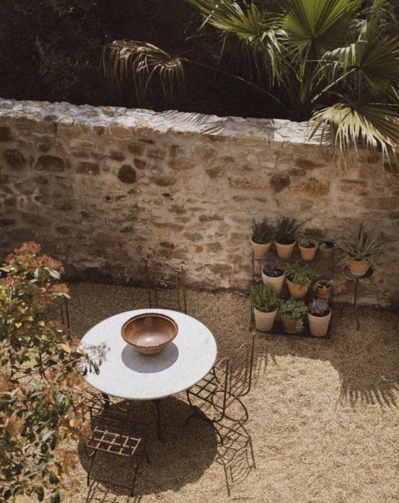 她在法国南部的家，与自然亲近的装饰，朴素复古却不失法式的优雅 - 家居知识