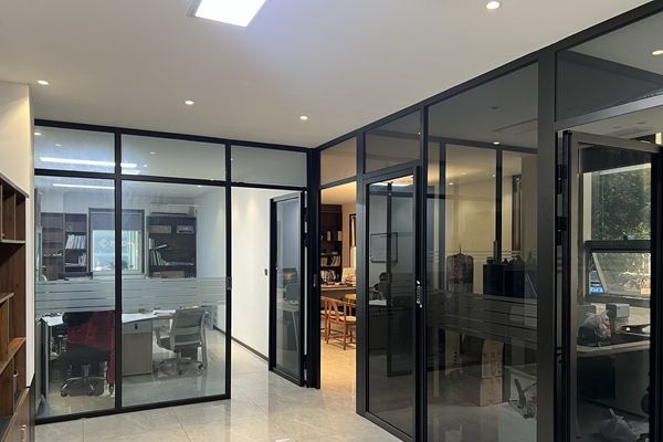 酒柜定制公司推荐：打造专属储酒空间 - 家居知识