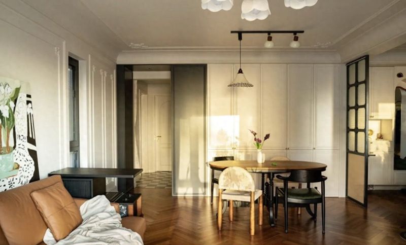 这大概是我见过最懂「法式复古」的家了！美得像巴黎老电影 - 家居知识