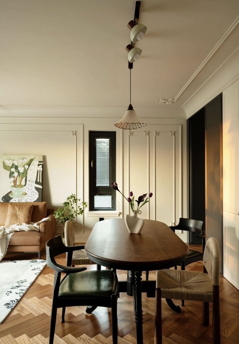 这大概是我见过最懂「法式复古」的家了！美得像巴黎老电影 - 家居知识