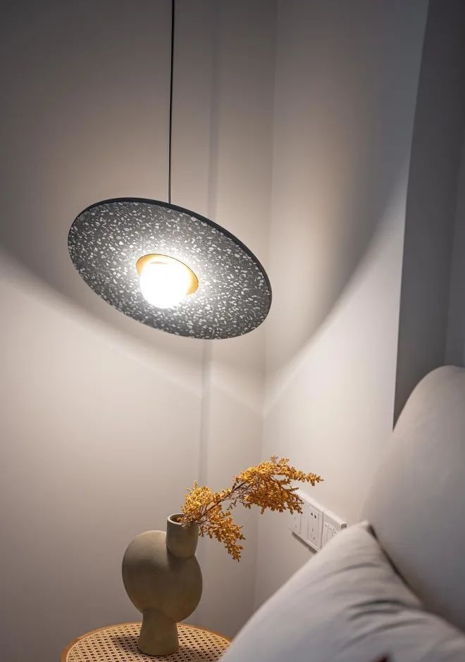 60㎡老破小爆改为中古风之家，拱形元素解决梁柱问题 - 家居知识