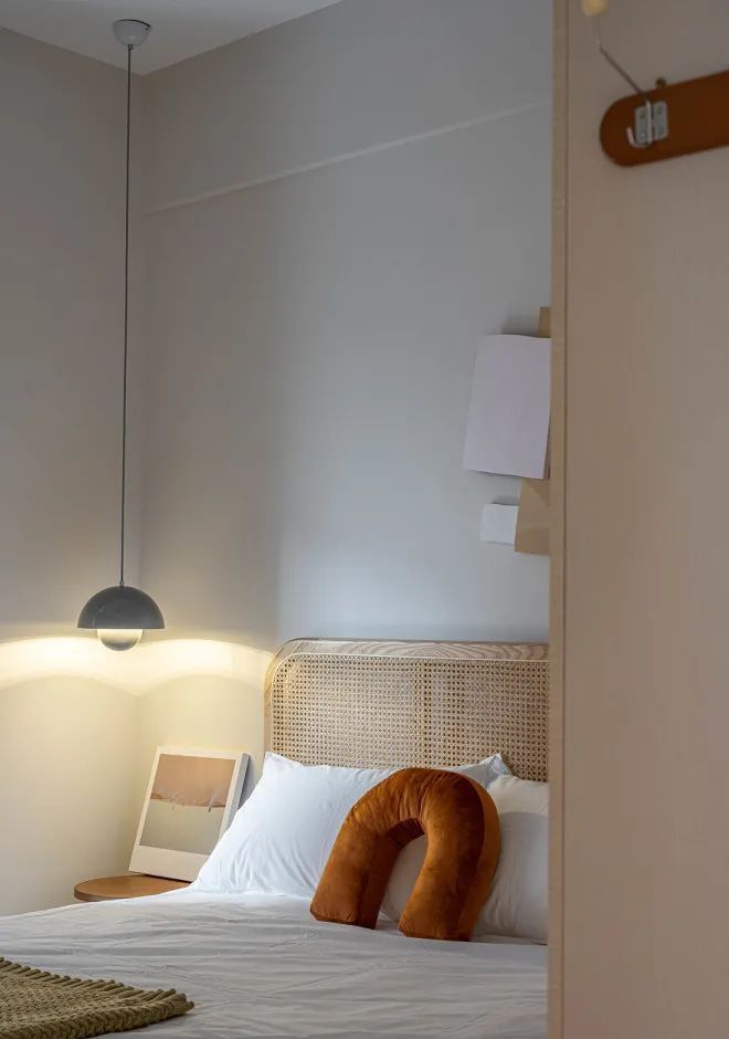 60㎡老破小爆改为中古风之家，拱形元素解决梁柱问题 - 家居知识