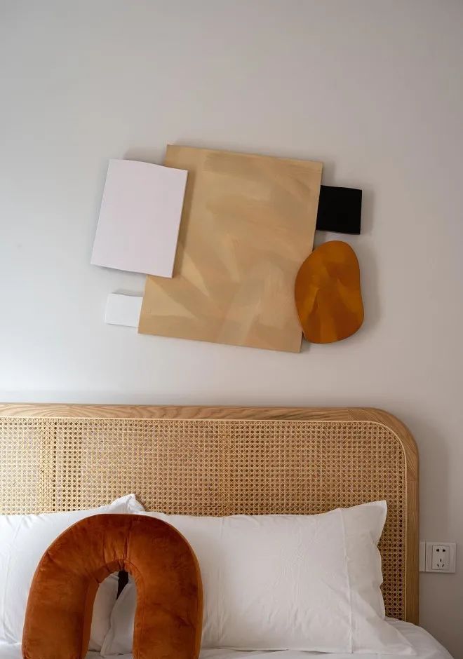 60㎡老破小爆改为中古风之家，拱形元素解决梁柱问题 - 家居知识