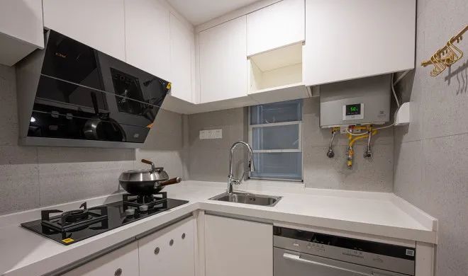 60㎡老破小爆改为中古风之家，拱形元素解决梁柱问题 - 家居知识