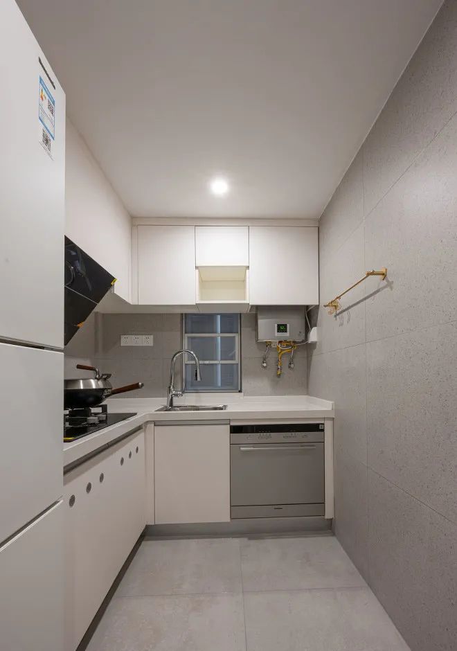 60㎡老破小爆改为中古风之家，拱形元素解决梁柱问题 - 家居知识