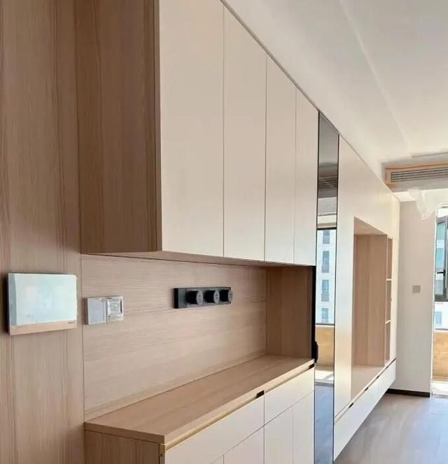 为什么劝你“少做定制柜”？太多家庭都被误导了，多花钱还不实用 - 家居知识