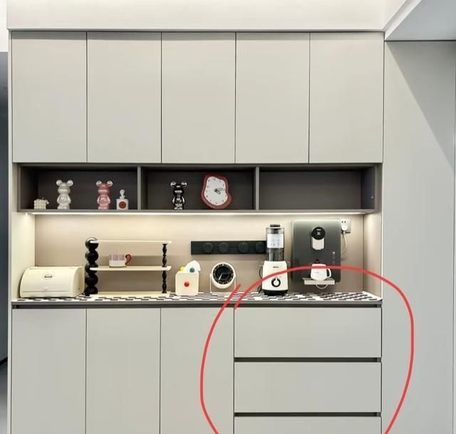 做餐边柜别瞎抄模板！避开3个坑，按这7点做，实用又显高级！ - 家居知识