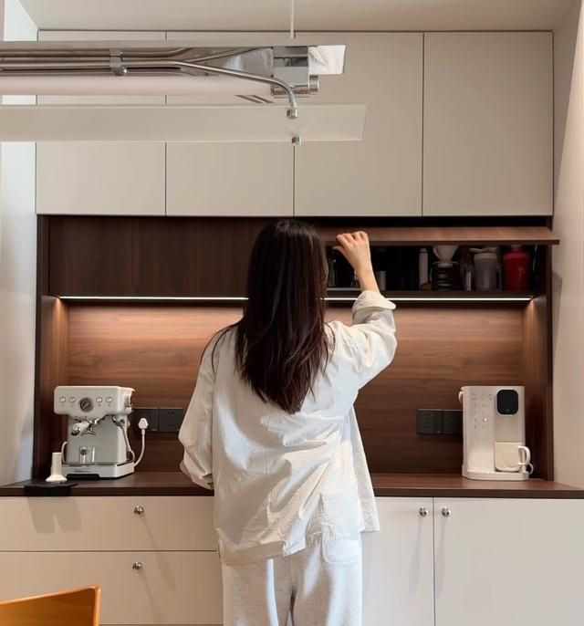 做餐边柜别瞎抄模板！避开3个坑，按这7点做，实用又显高级！ - 家居知识