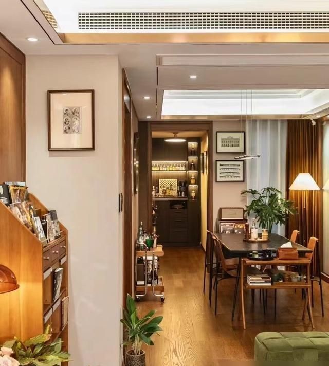 上海夫妇坚持极繁主义，把空无一物的家填成了杂货铺，高级感满满 - 家居知识