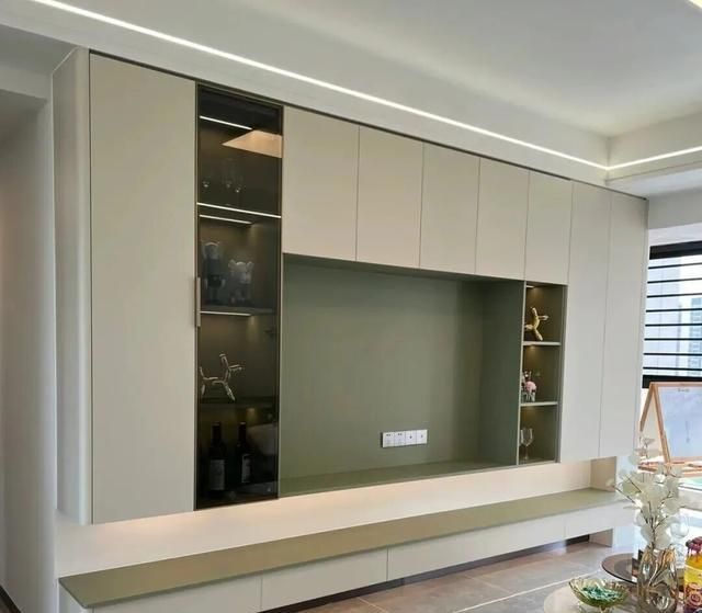 别让电视柜毁了家！“满墙电视柜”的4不做，还出现在很多家庭中 - 家居知识